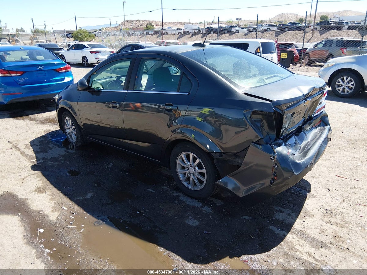 2020 CHEVROLET SONIC FWD LT — снимка 3