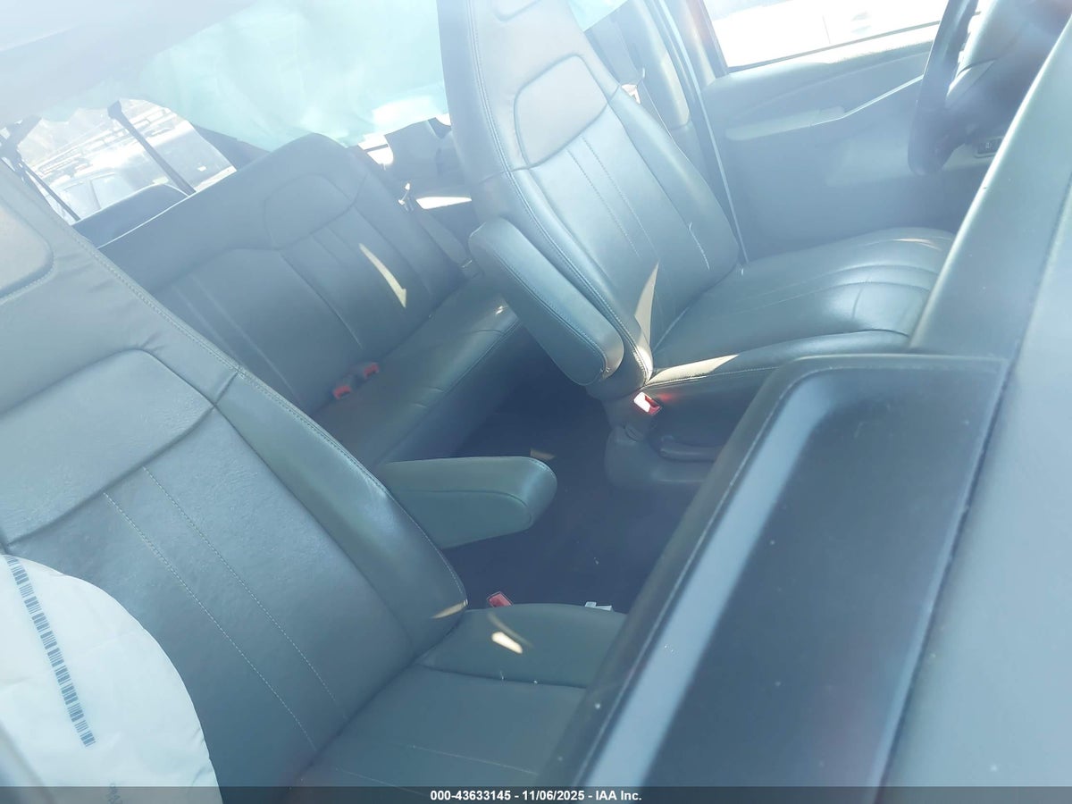 2017 CHEVROLET EXPRESS 3500 LS — снимка 5