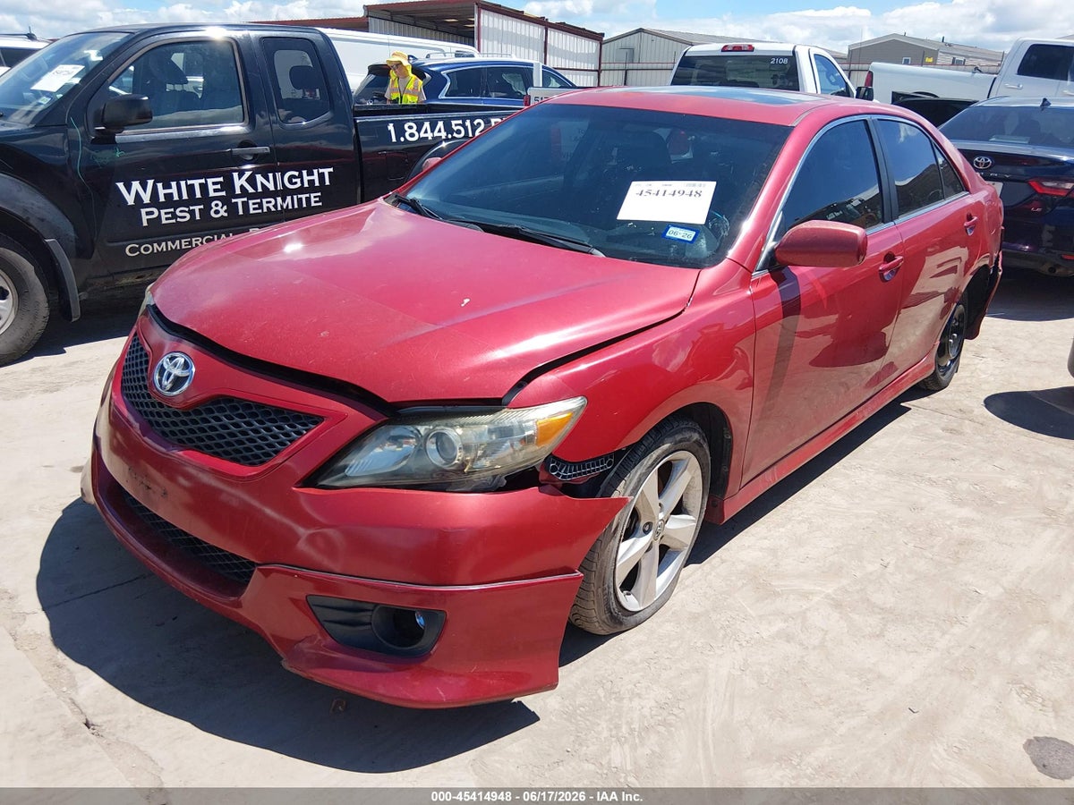 2011 TOYOTA CAMRY SE — снимка 2