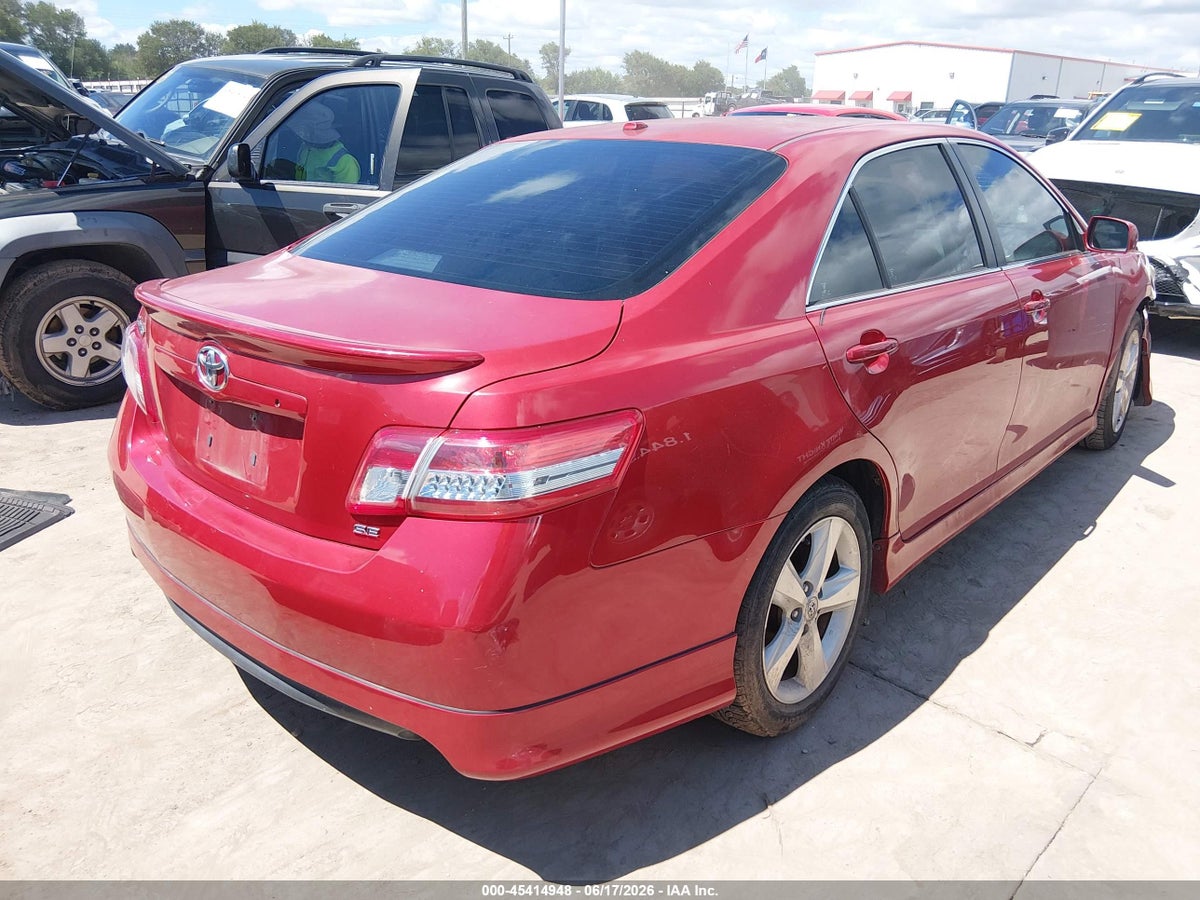 2011 TOYOTA CAMRY SE — снимка 4