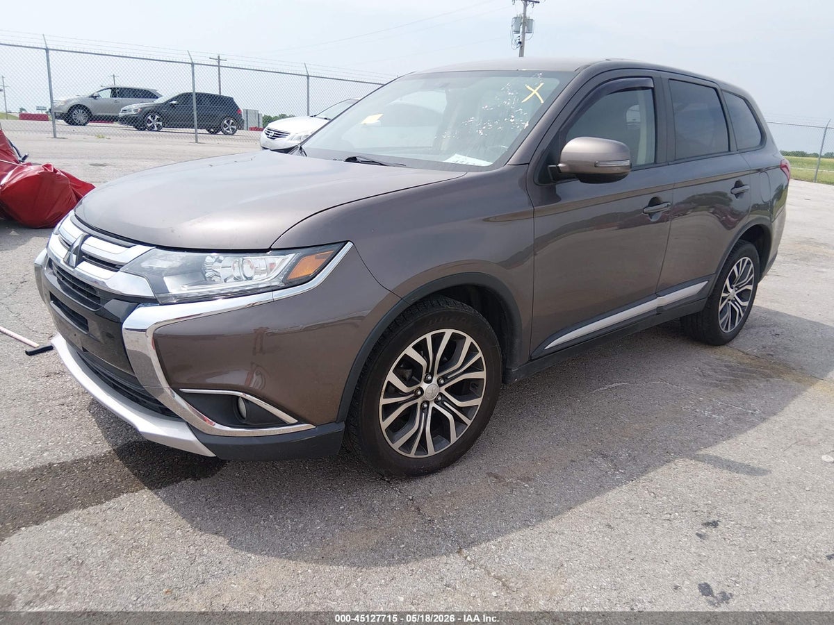 2017 MITSUBISHI OUTLANDER SE — снимка 2