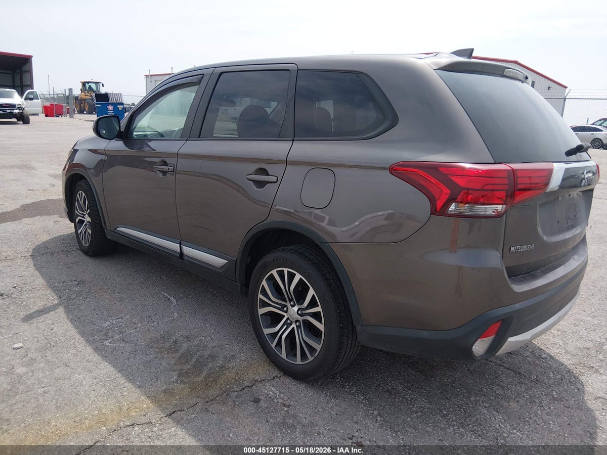 2017 MITSUBISHI OUTLANDER SE — снимка 3