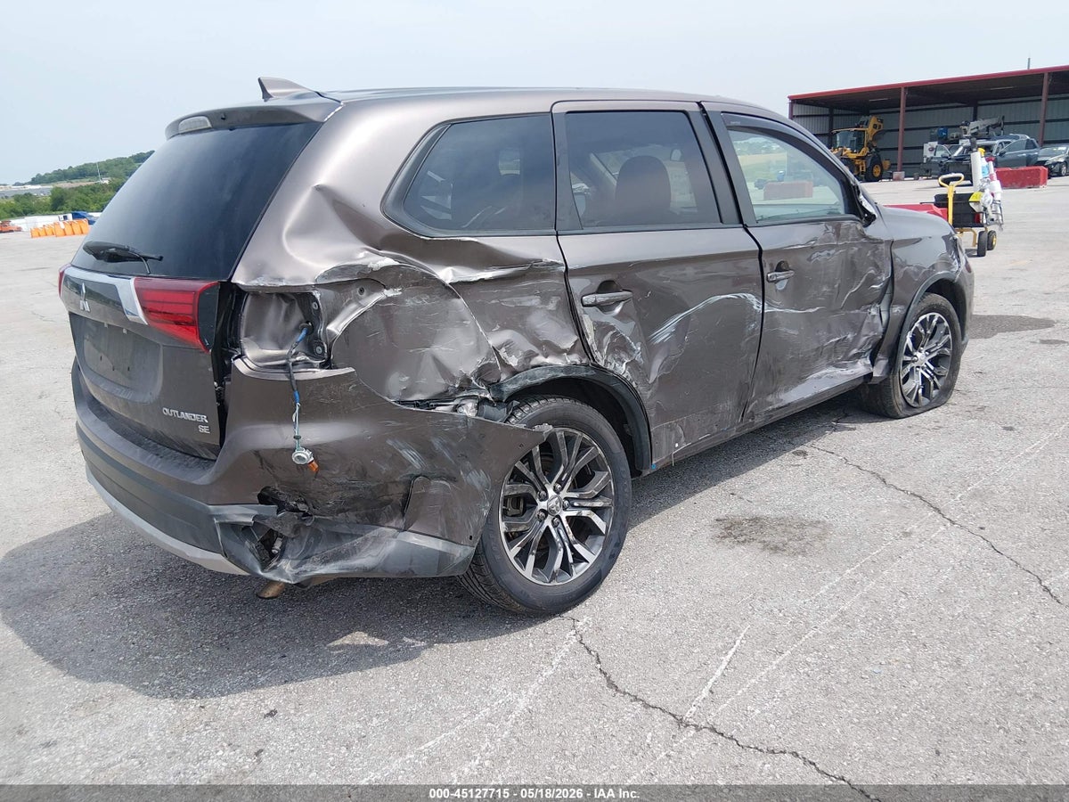 2017 MITSUBISHI OUTLANDER SE — снимка 4
