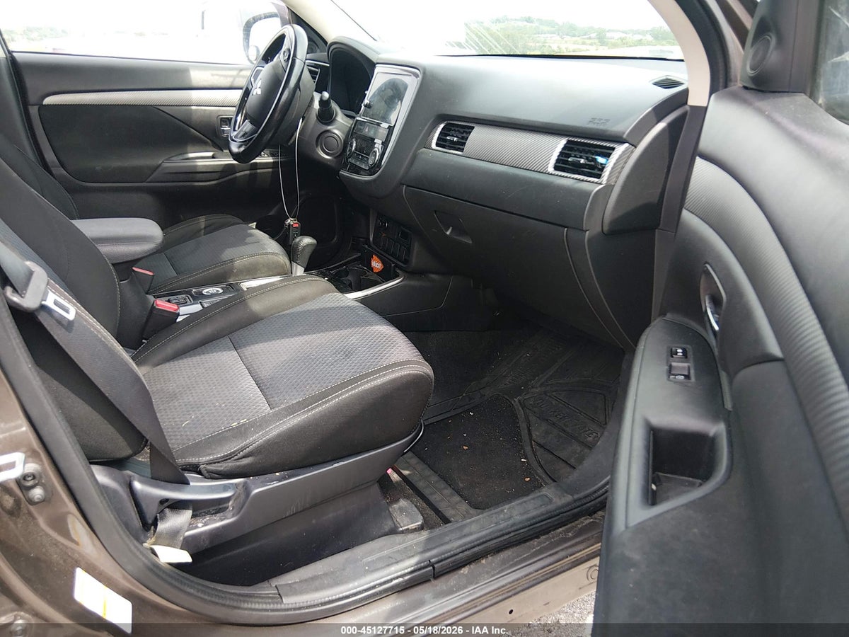 2017 MITSUBISHI OUTLANDER SE — снимка 5