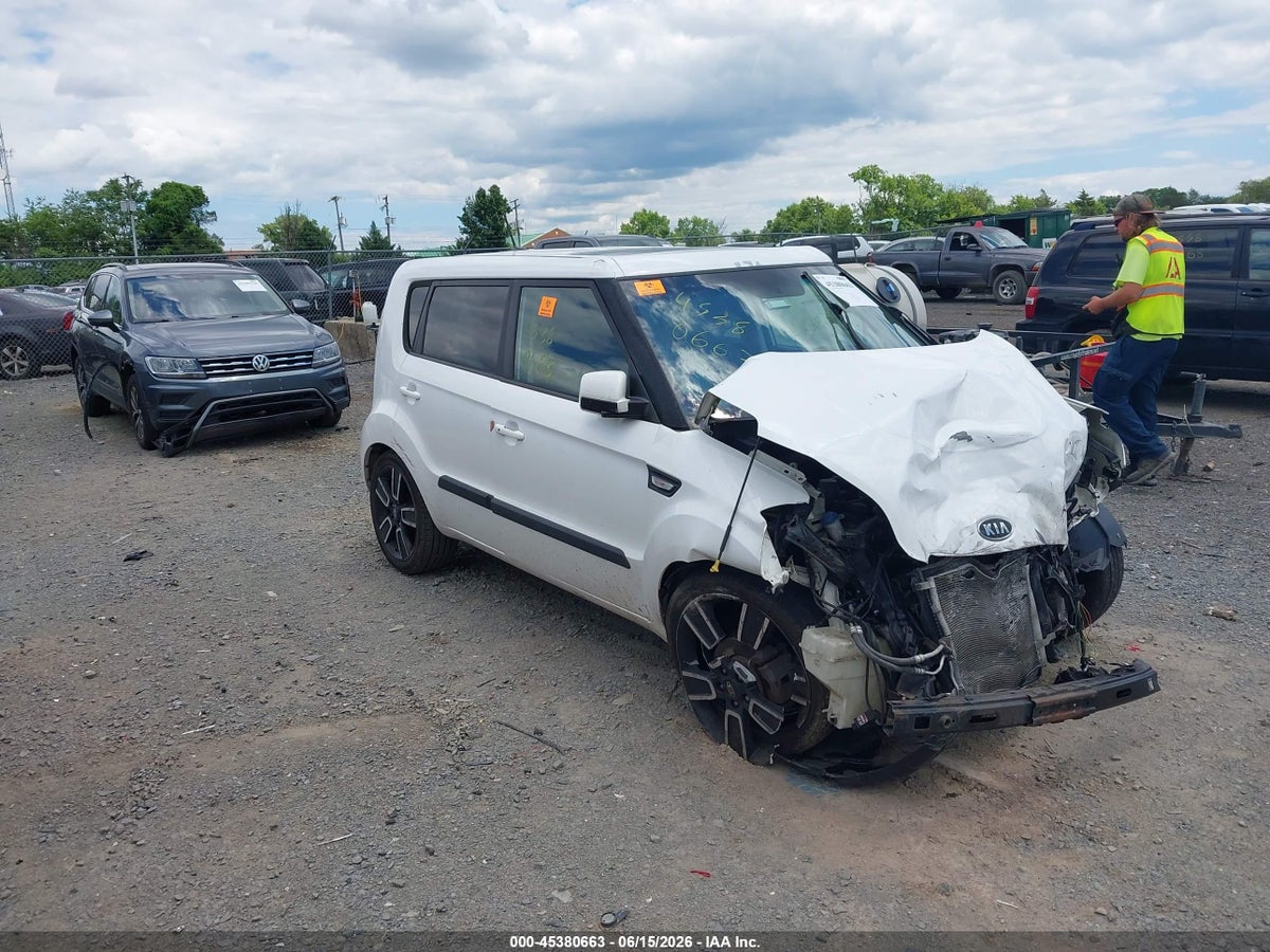 2011 KIA SOUL +