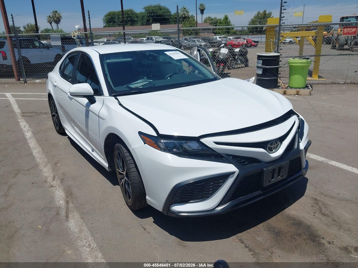 2023 TOYOTA CAMRY SE