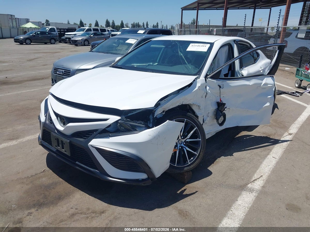 2023 TOYOTA CAMRY SE — снимка 2