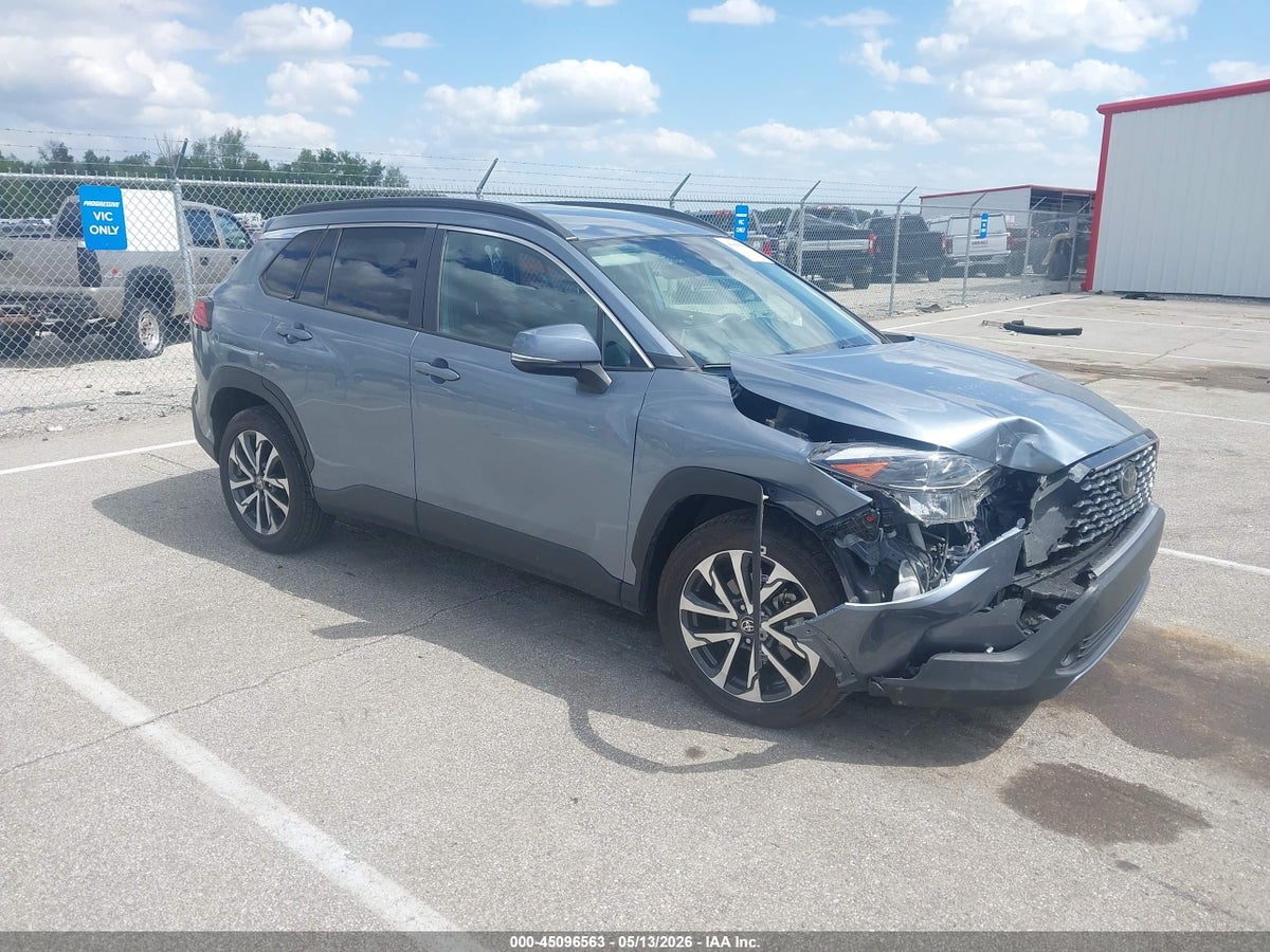 2023 TOYOTA COROLLA CROSS XLE