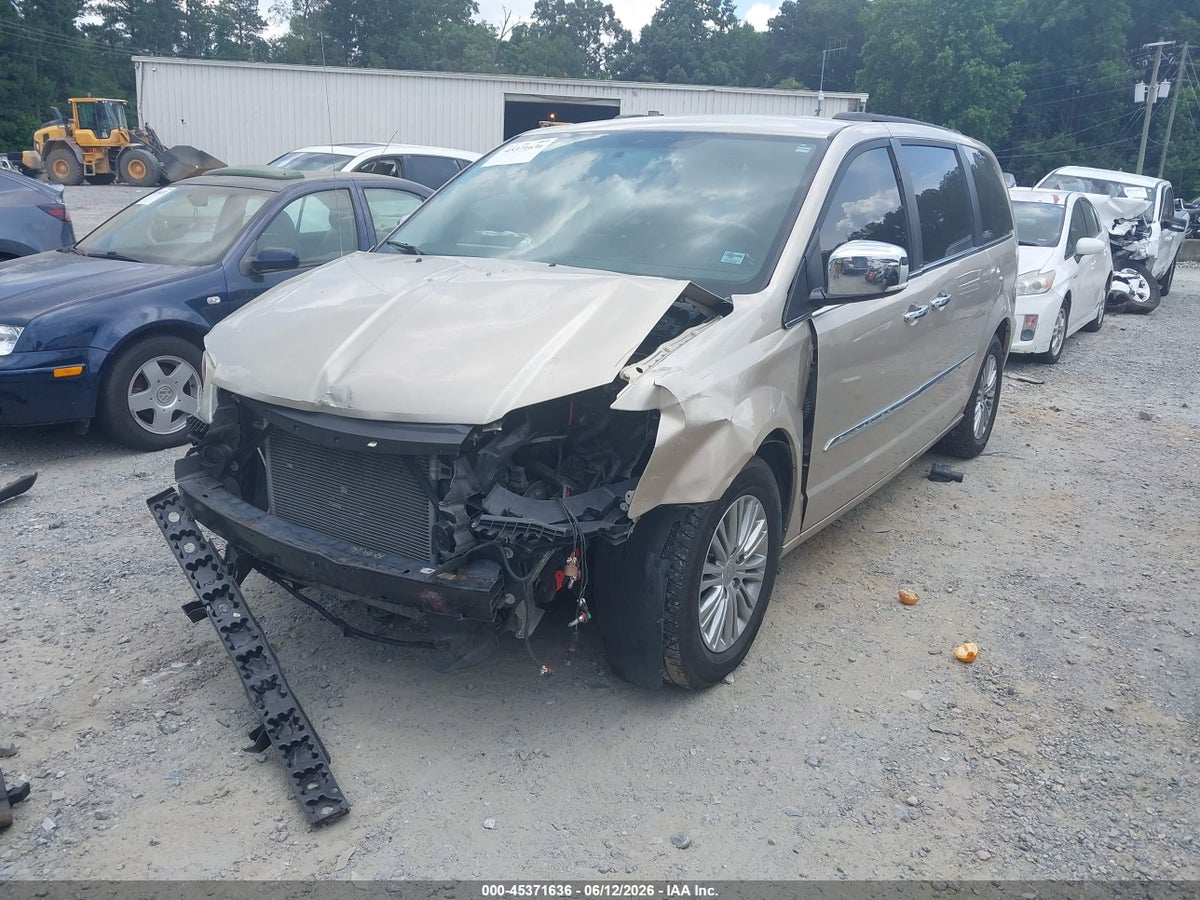 2013 CHRYSLER TOWN & COUNTRY TOURING-L — снимка 2