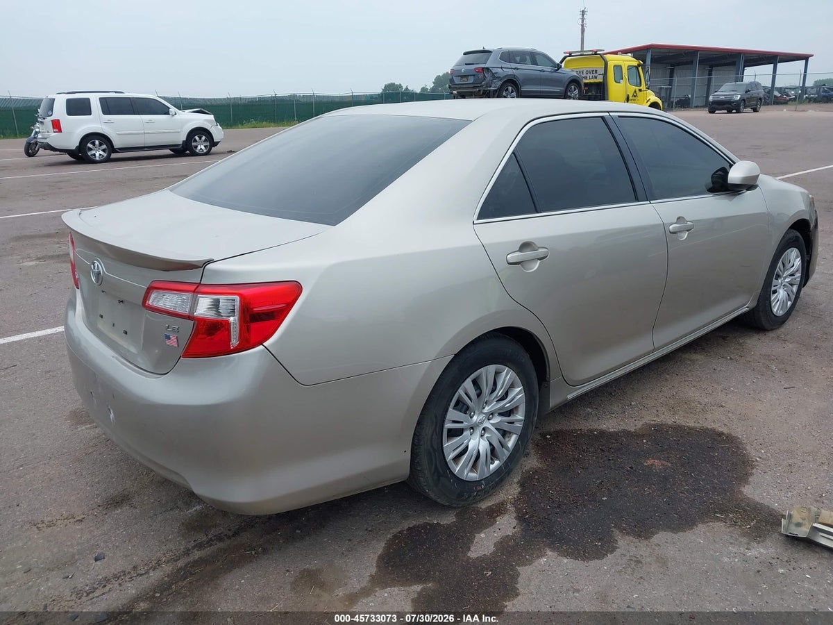 2014 TOYOTA CAMRY LE — снимка 4