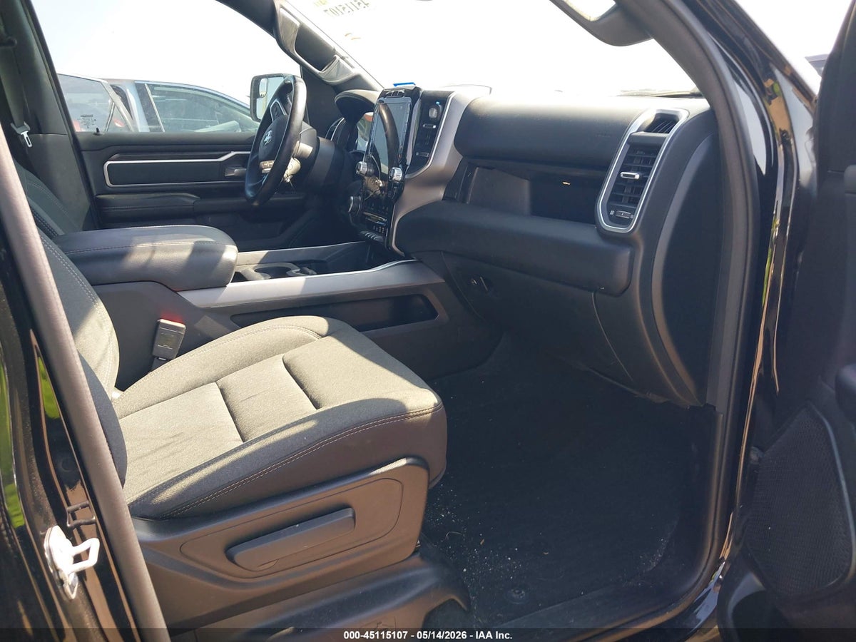 2023 RAM 1500 BIG HORN 4X4 6'4 BOX — снимка 5