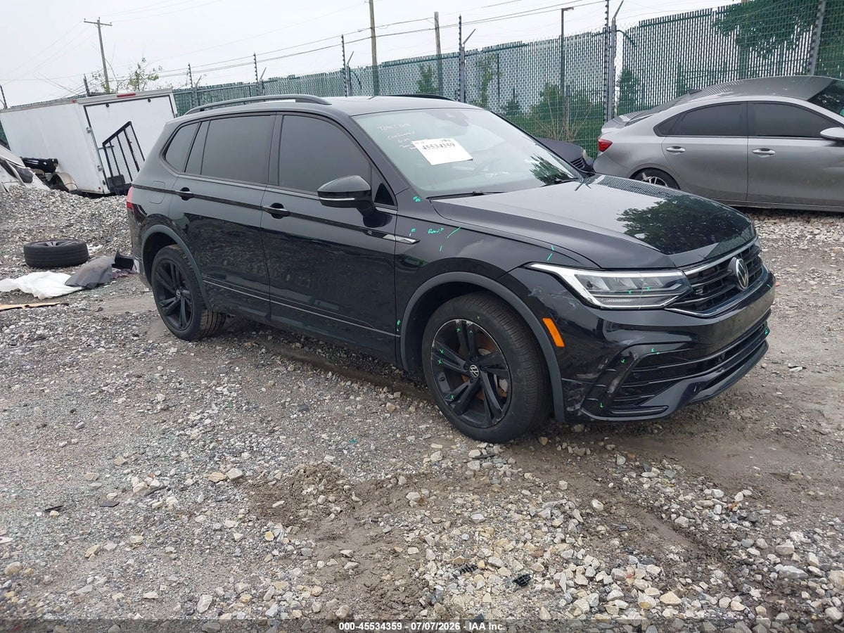 2023 VOLKSWAGEN TIGUAN 2.0T SE R-LINE BLACK