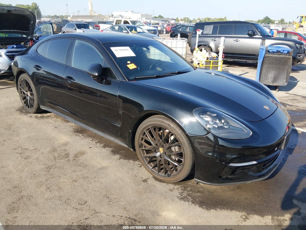2019 PORSCHE PANAMERA 4