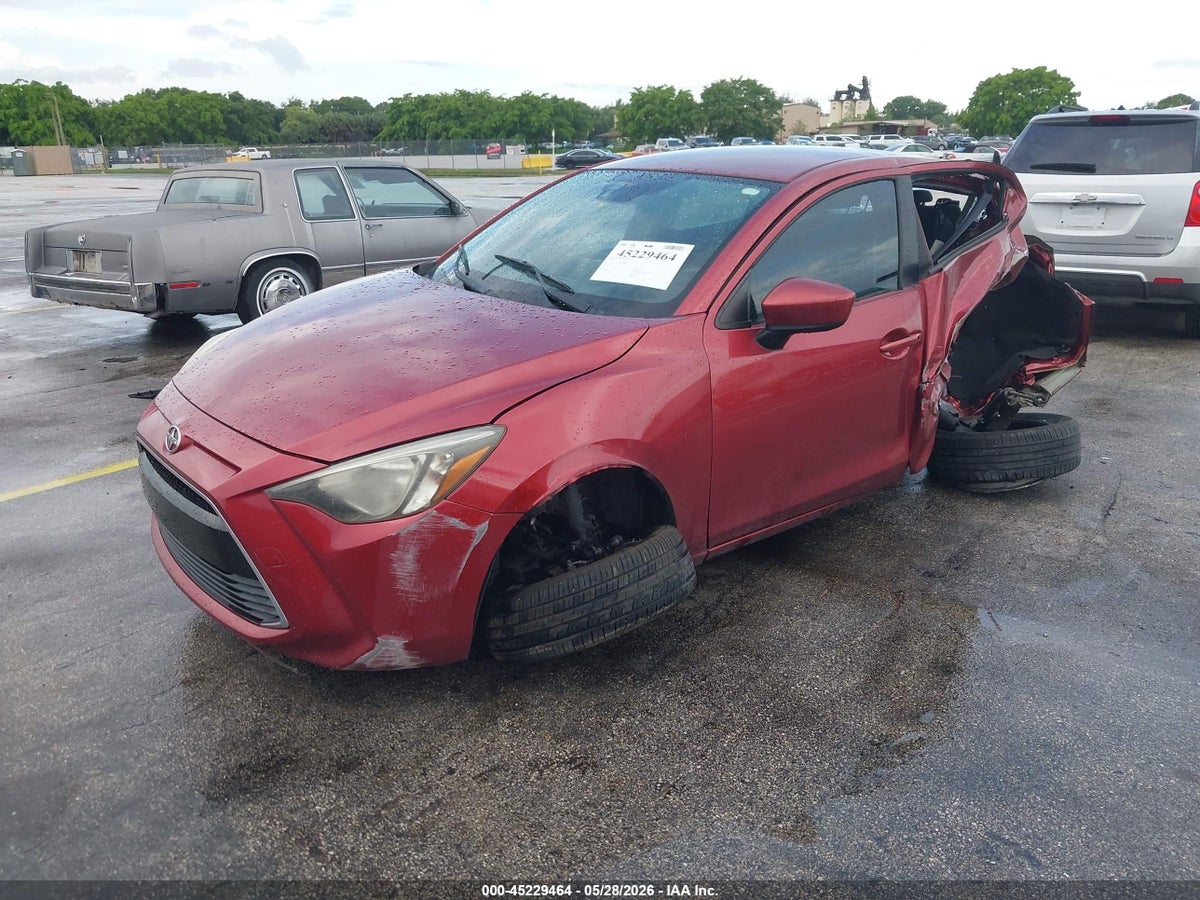 2016 SCION IA — снимка 2