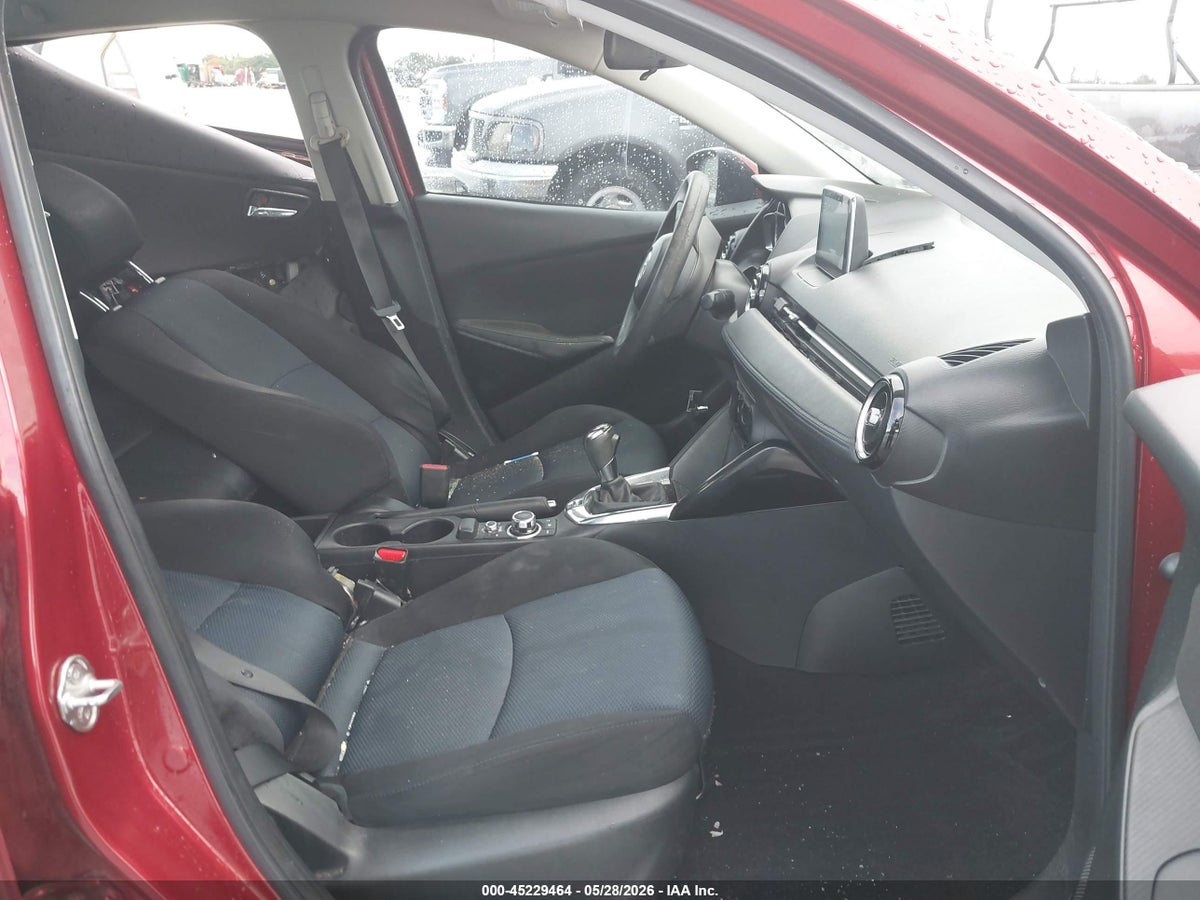 2016 SCION IA — снимка 5