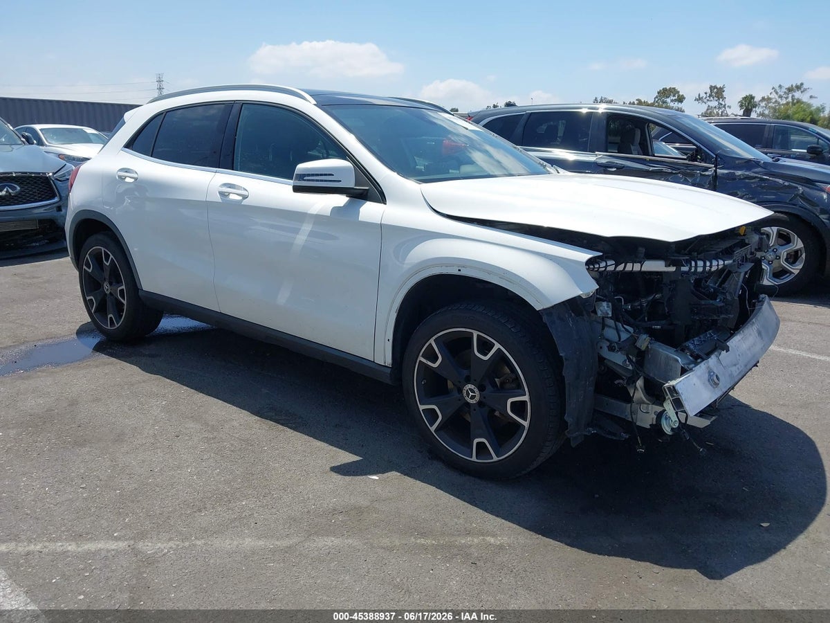 2020 MERCEDES-BENZ GLA 250