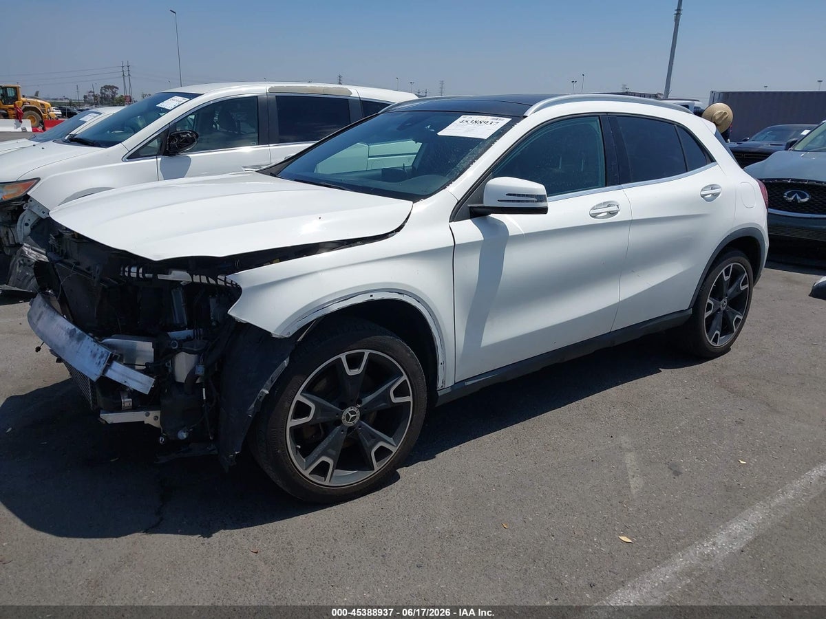 2020 MERCEDES-BENZ GLA 250 — снимка 2