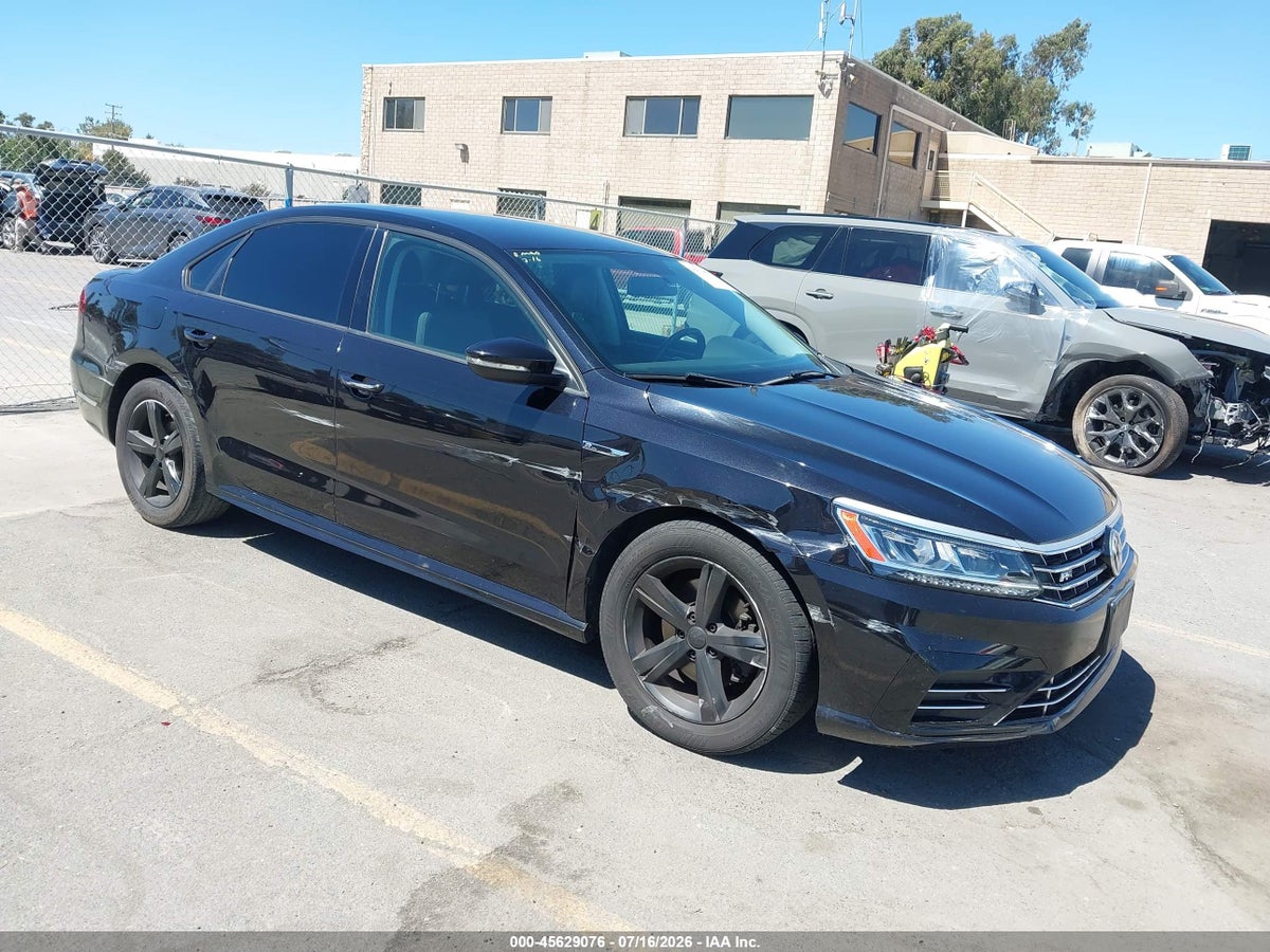 2018 VOLKSWAGEN PASSAT 2.0T R-LINE/2.0T S