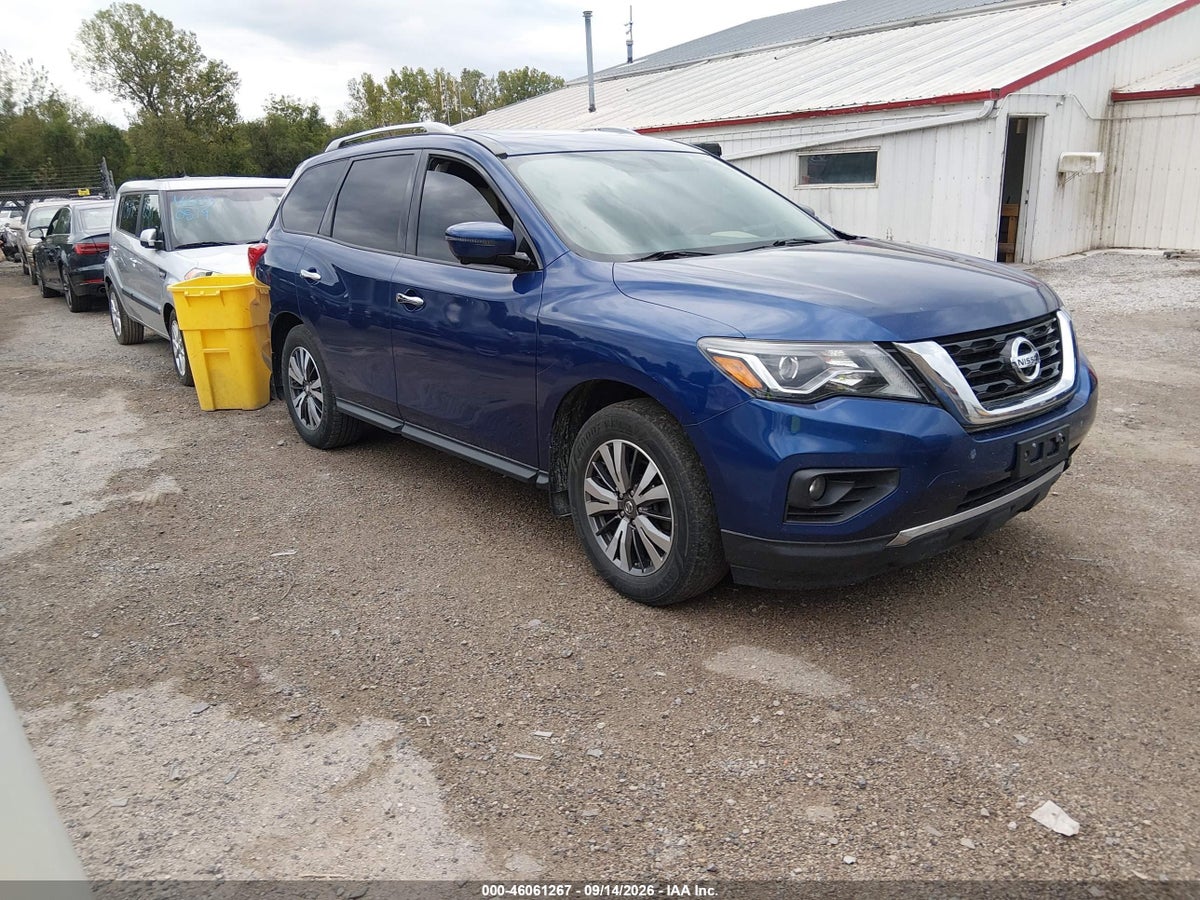 2017 NISSAN PATHFINDER SL