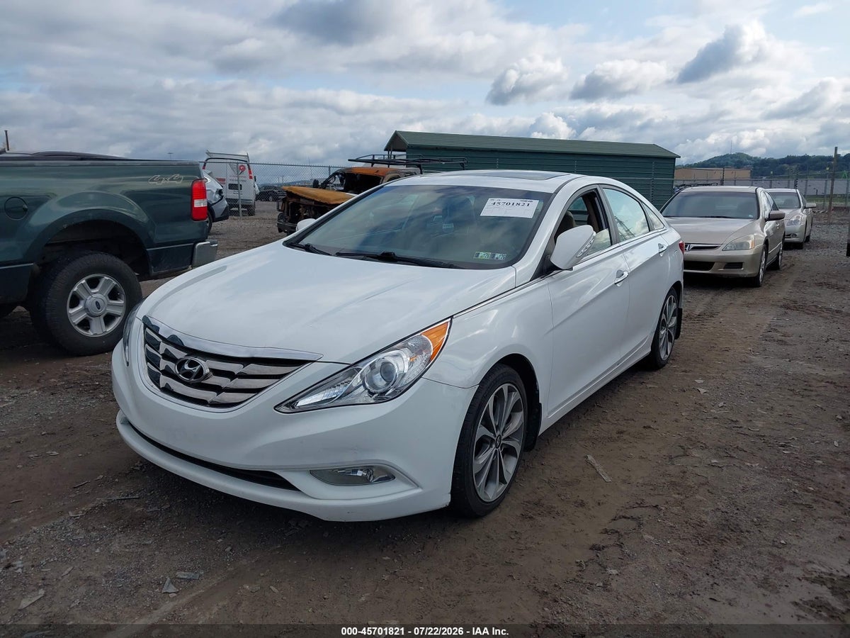 2013 HYUNDAI SONATA LIMITED 2.0T — снимка 2