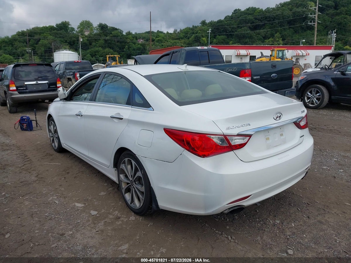 2013 HYUNDAI SONATA LIMITED 2.0T — снимка 3