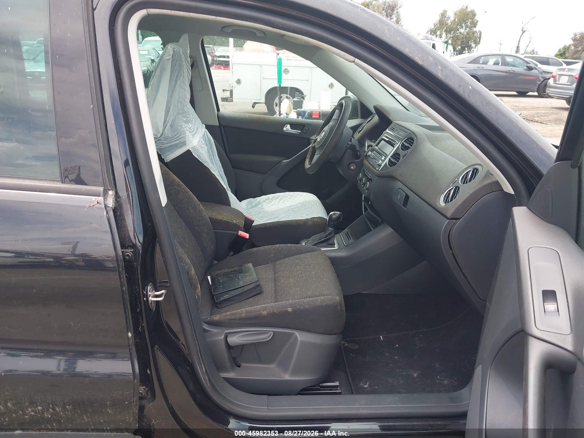 2012 VOLKSWAGEN TIGUAN S — снимка 5