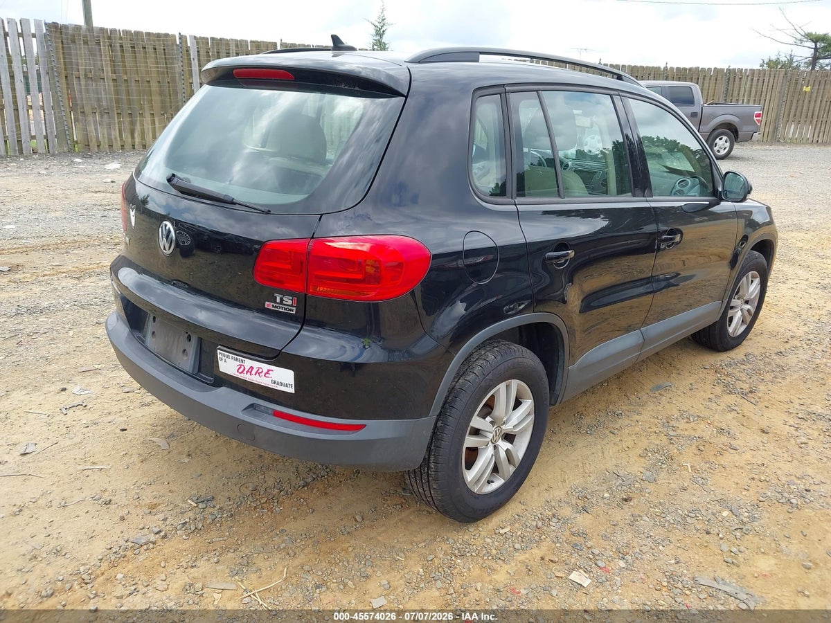 2017 VOLKSWAGEN TIGUAN 2.0T/2.0T S — снимка 4
