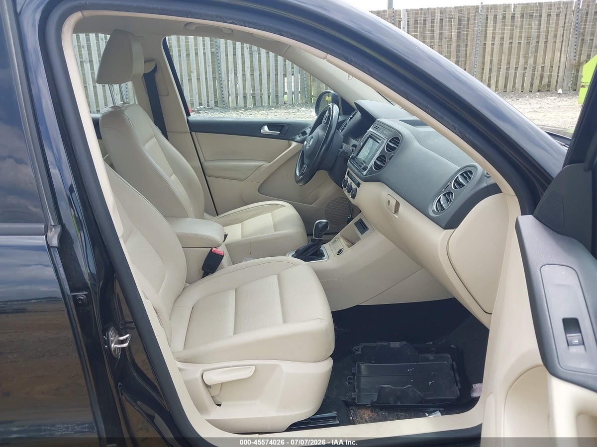 2017 VOLKSWAGEN TIGUAN 2.0T/2.0T S — снимка 5