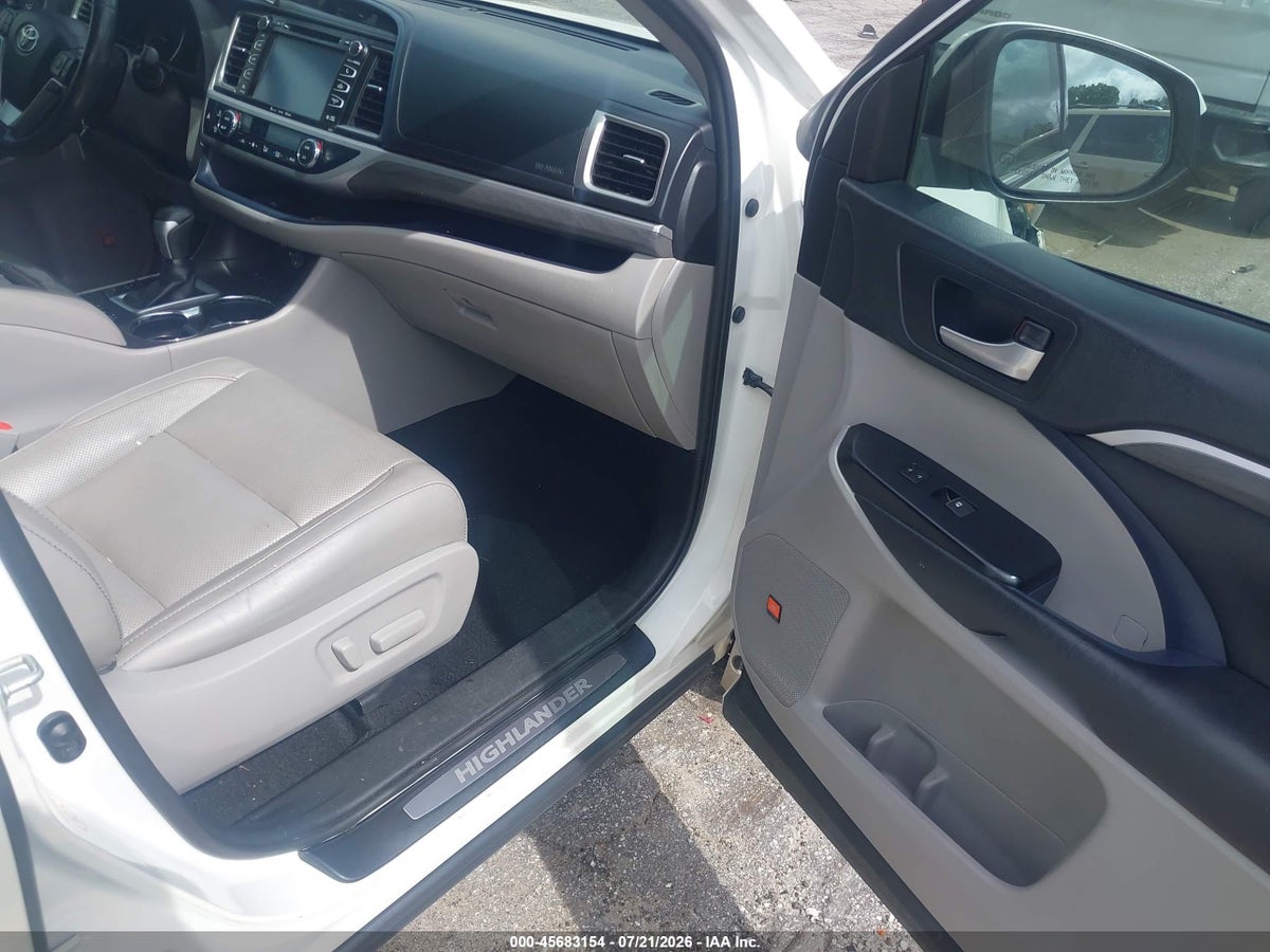 2019 TOYOTA HIGHLANDER LIMITED — снимка 5