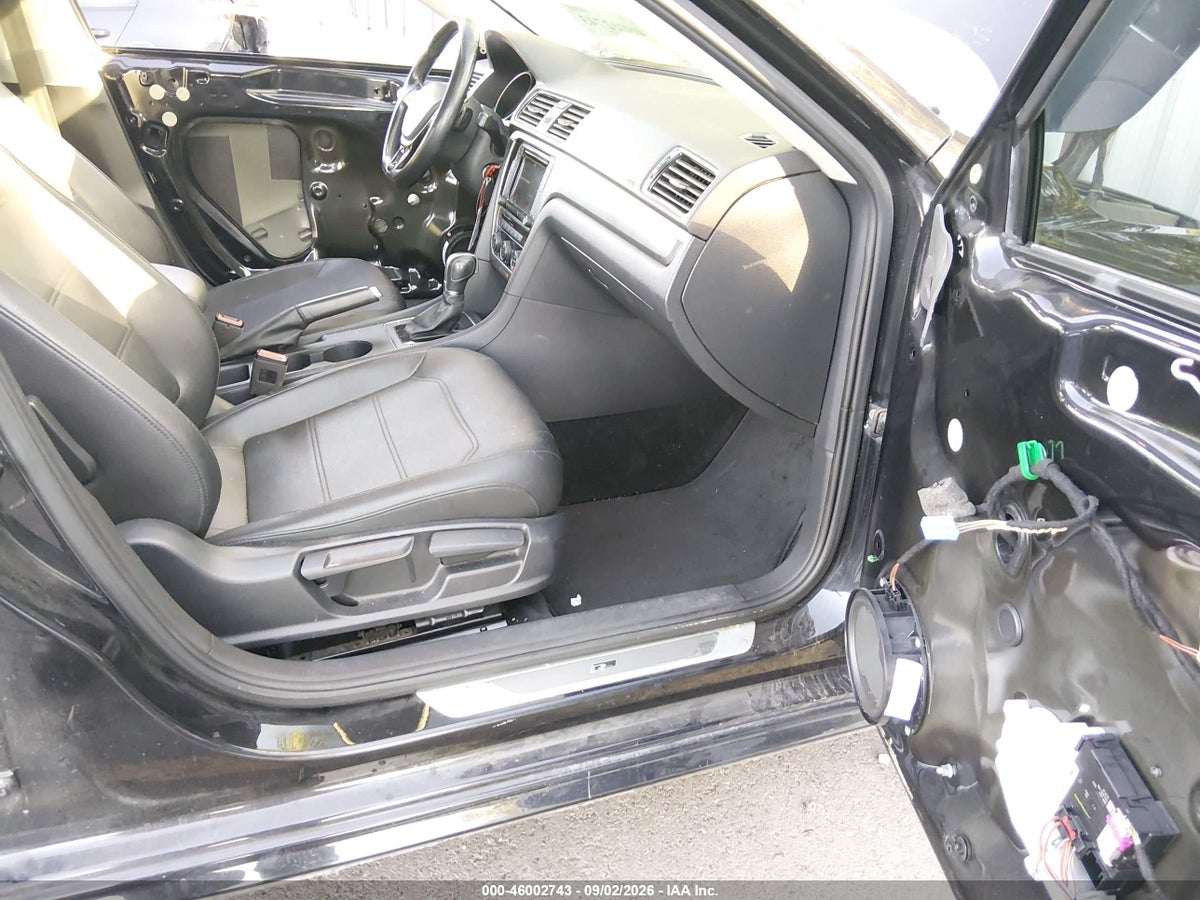 2017 VOLKSWAGEN PASSAT 1.8T R-LINE — снимка 5