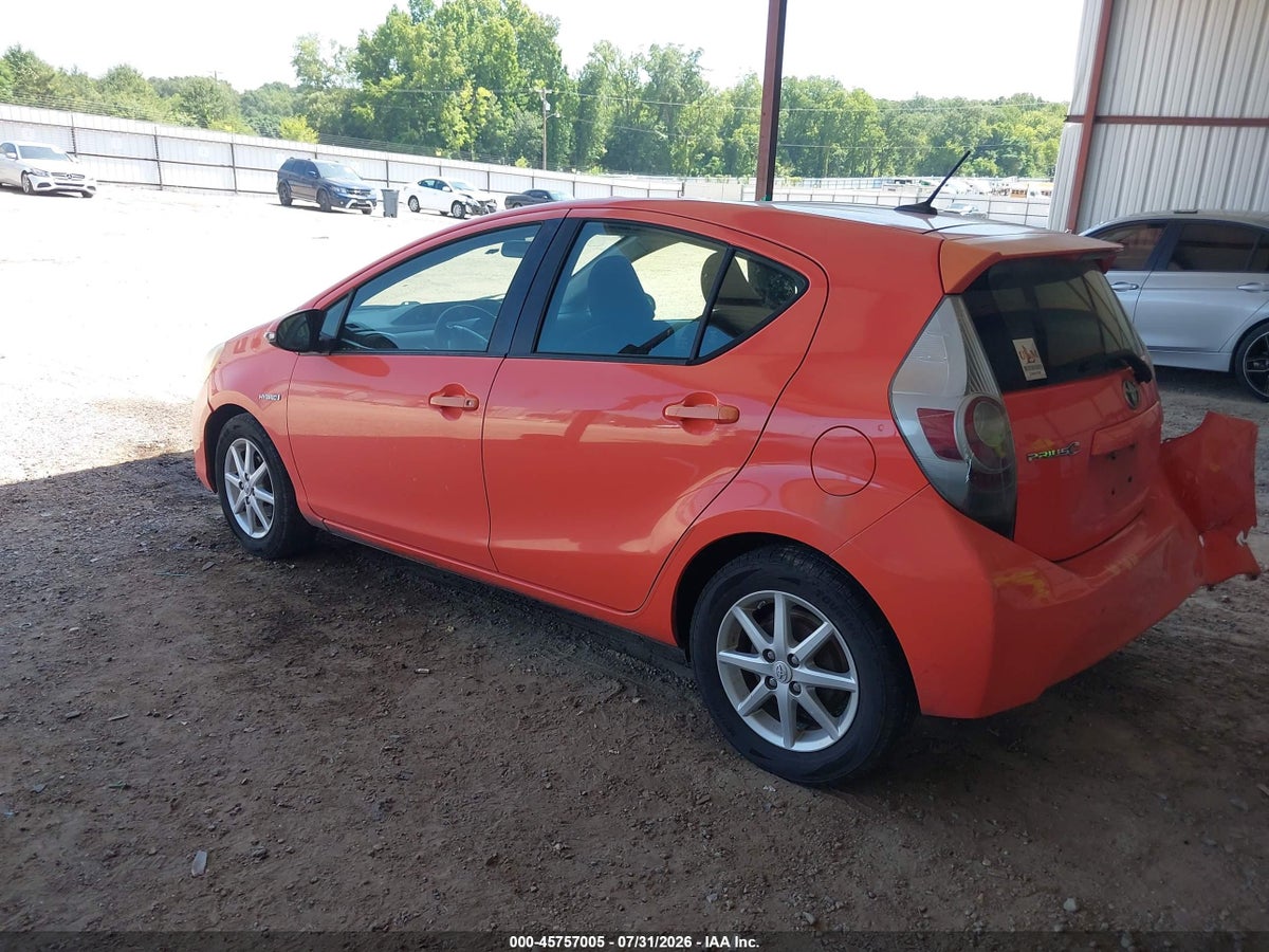 2013 TOYOTA PRIUS C THREE — снимка 3
