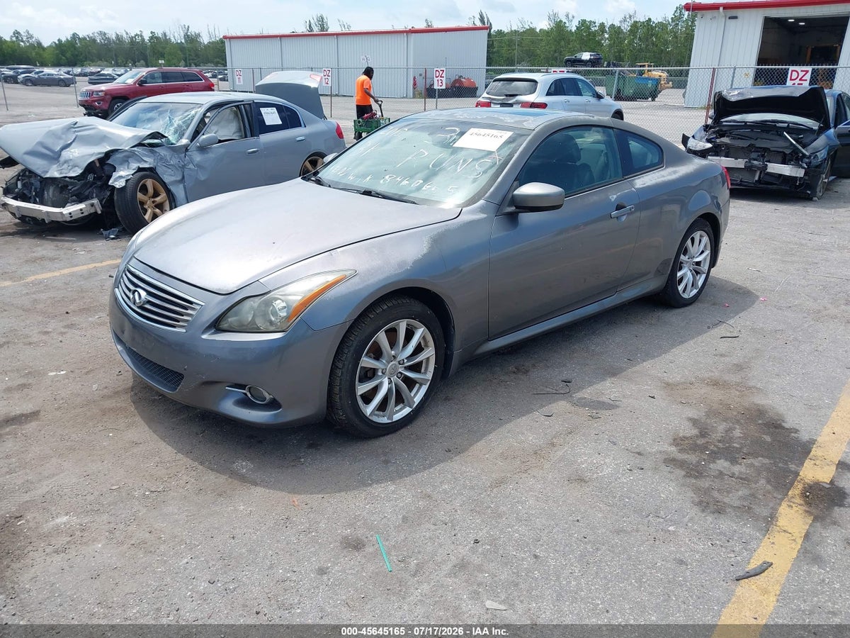 2012 INFINITI G37X — снимка 2
