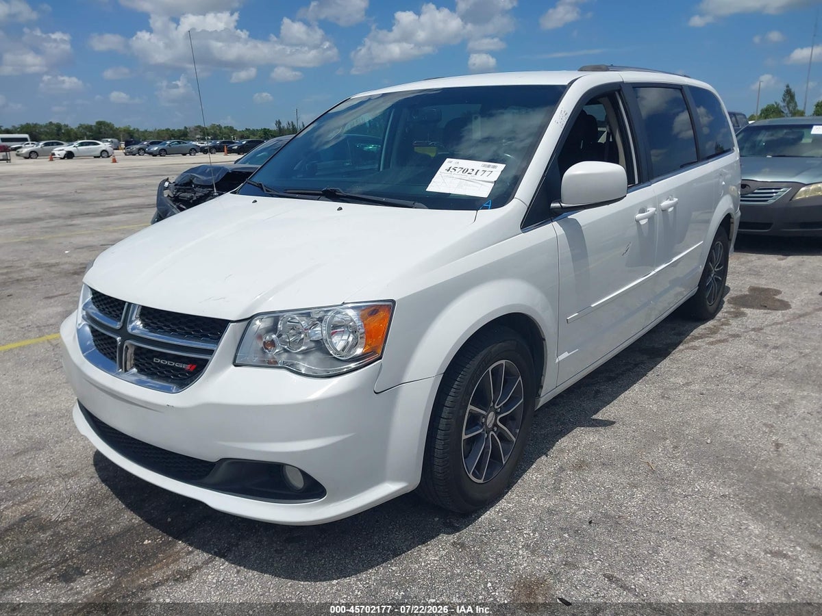 2017 DODGE GRAND CARAVAN SXT — снимка 2
