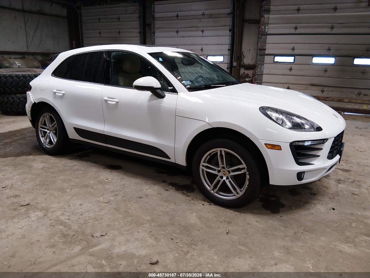 2018 PORSCHE MACAN