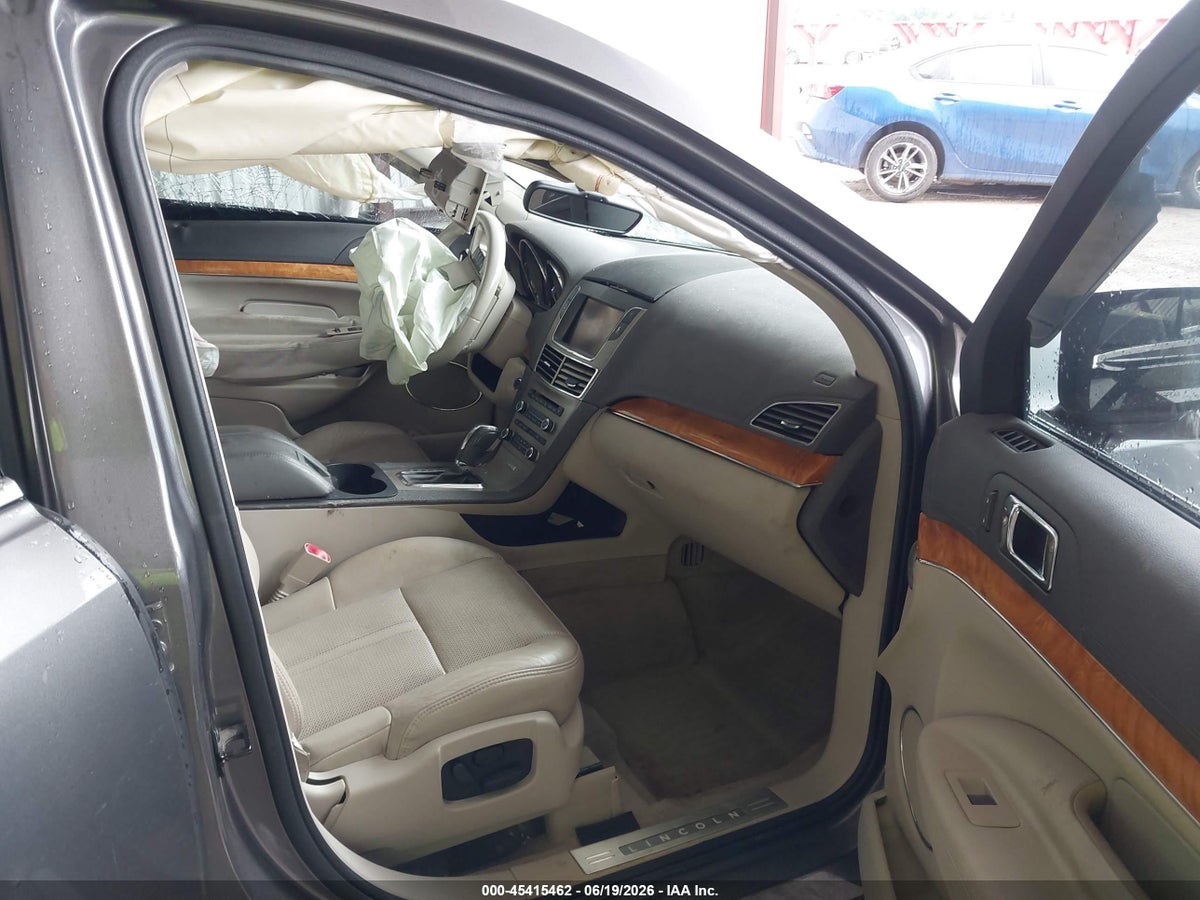 2010 LINCOLN MKT — снимка 5