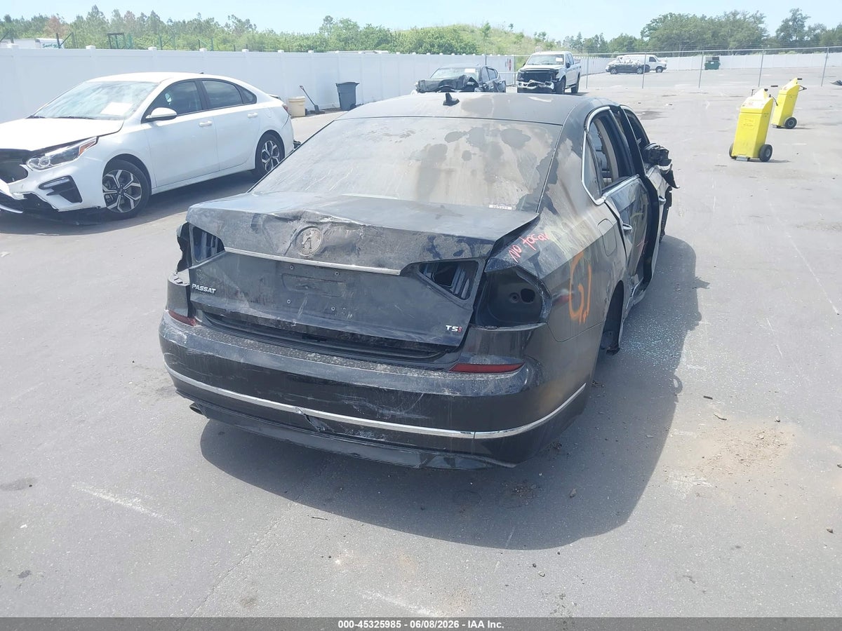 2017 VOLKSWAGEN PASSAT 1.8T R-LINE — снимка 4