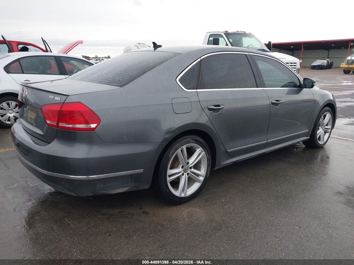 2014 VOLKSWAGEN PASSAT 2.0L TDI SEL PREMIUM — снимка 4