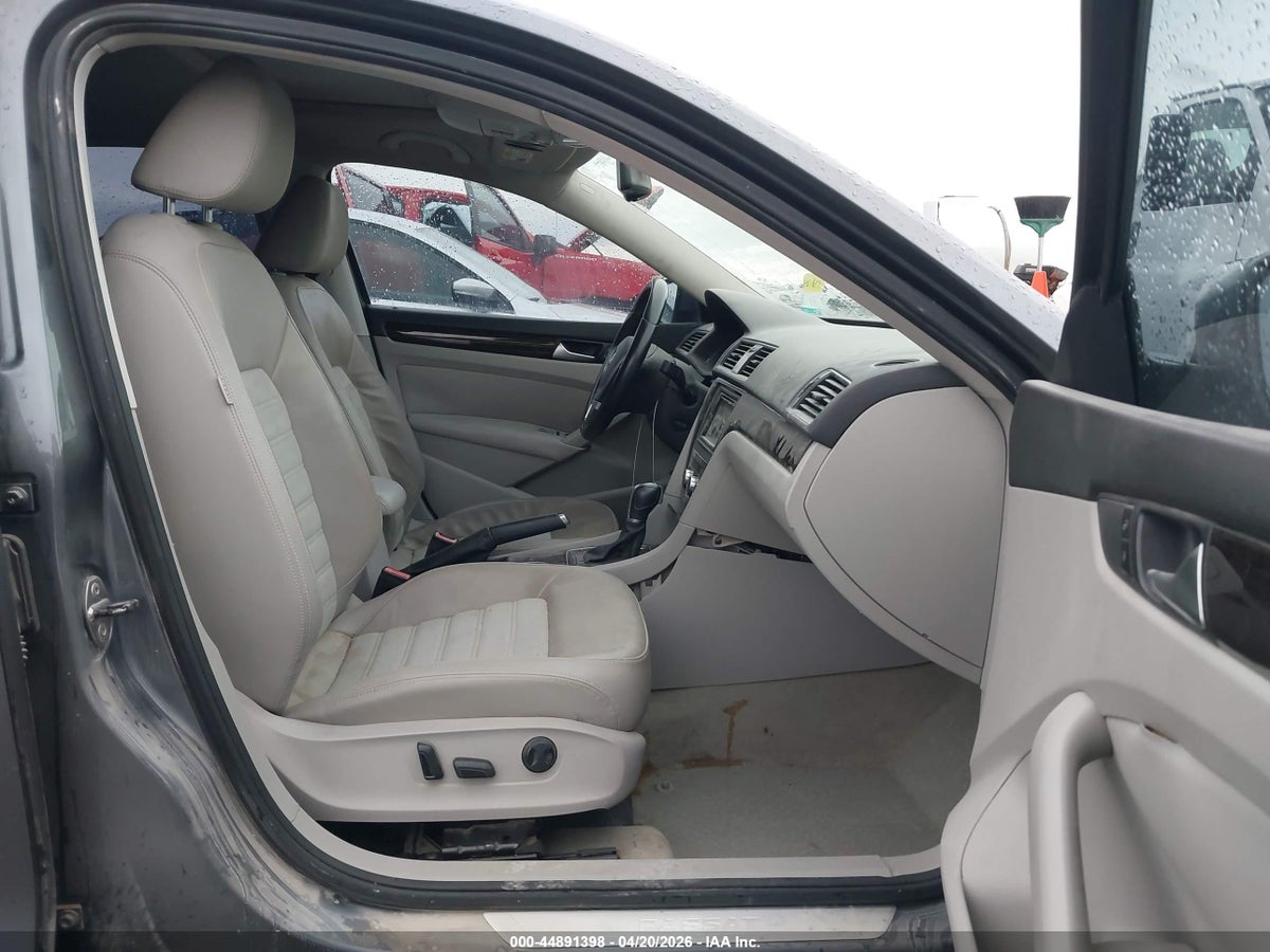 2014 VOLKSWAGEN PASSAT 2.0L TDI SEL PREMIUM — снимка 5