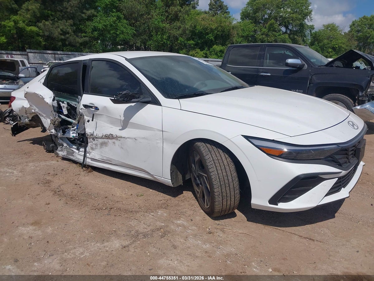 2025 HYUNDAI ELANTRA SEL SPORT