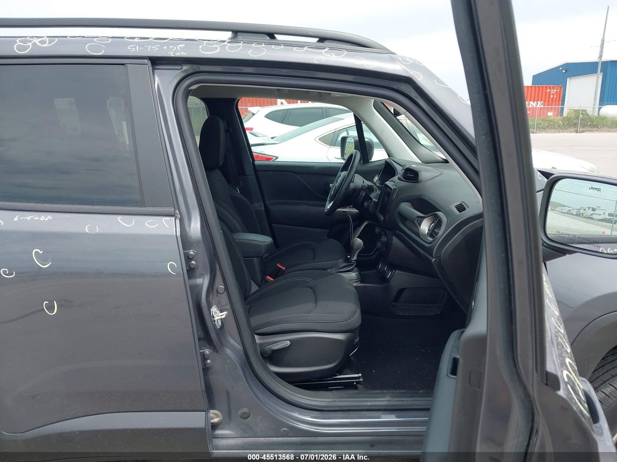 2023 JEEP RENEGADE LATITUDE 4X4 — снимка 5
