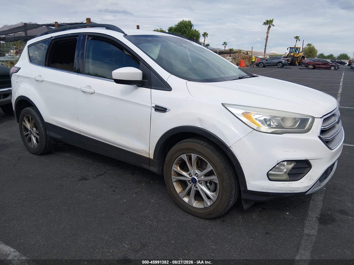 2017 FORD ESCAPE SE