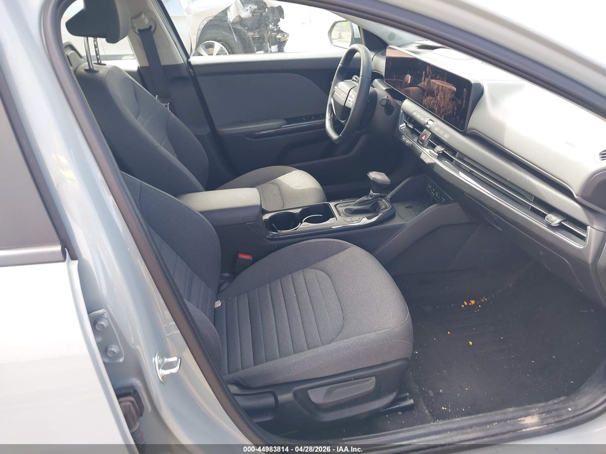 2025 KIA K4 EX — снимка 5