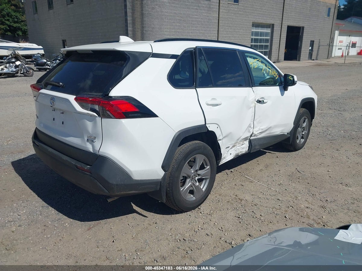 2025 TOYOTA RAV4 HYBRID XLE — снимка 4