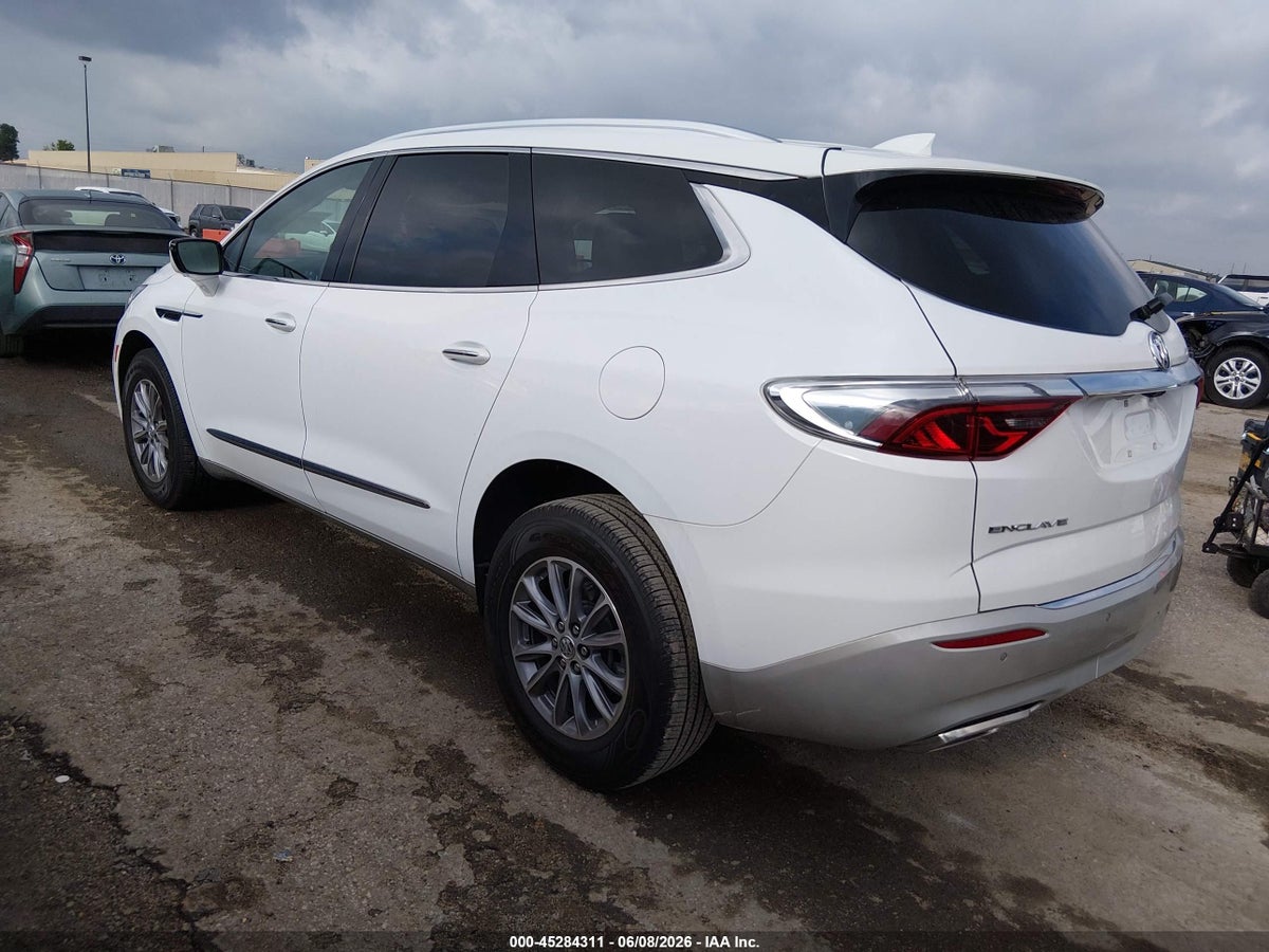 2024 BUICK ENCLAVE ESSENCE FWD — photo 3