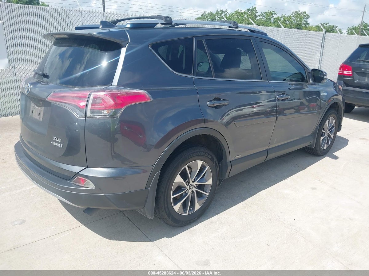 2017 TOYOTA RAV4 HYBRID XLE — снимка 4