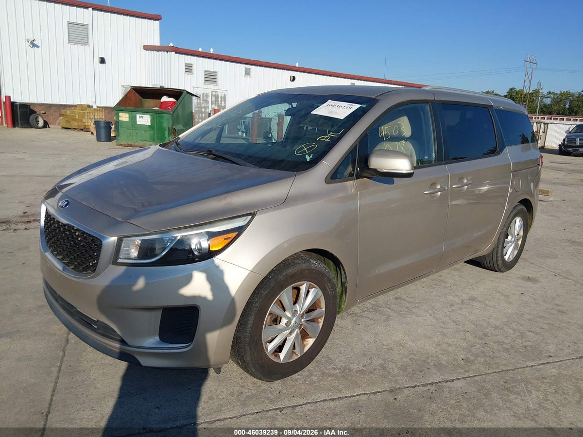 2016 KIA SEDONA LX — снимка 2