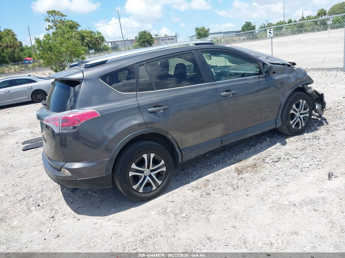 2018 TOYOTA RAV4 LE — снимка 4