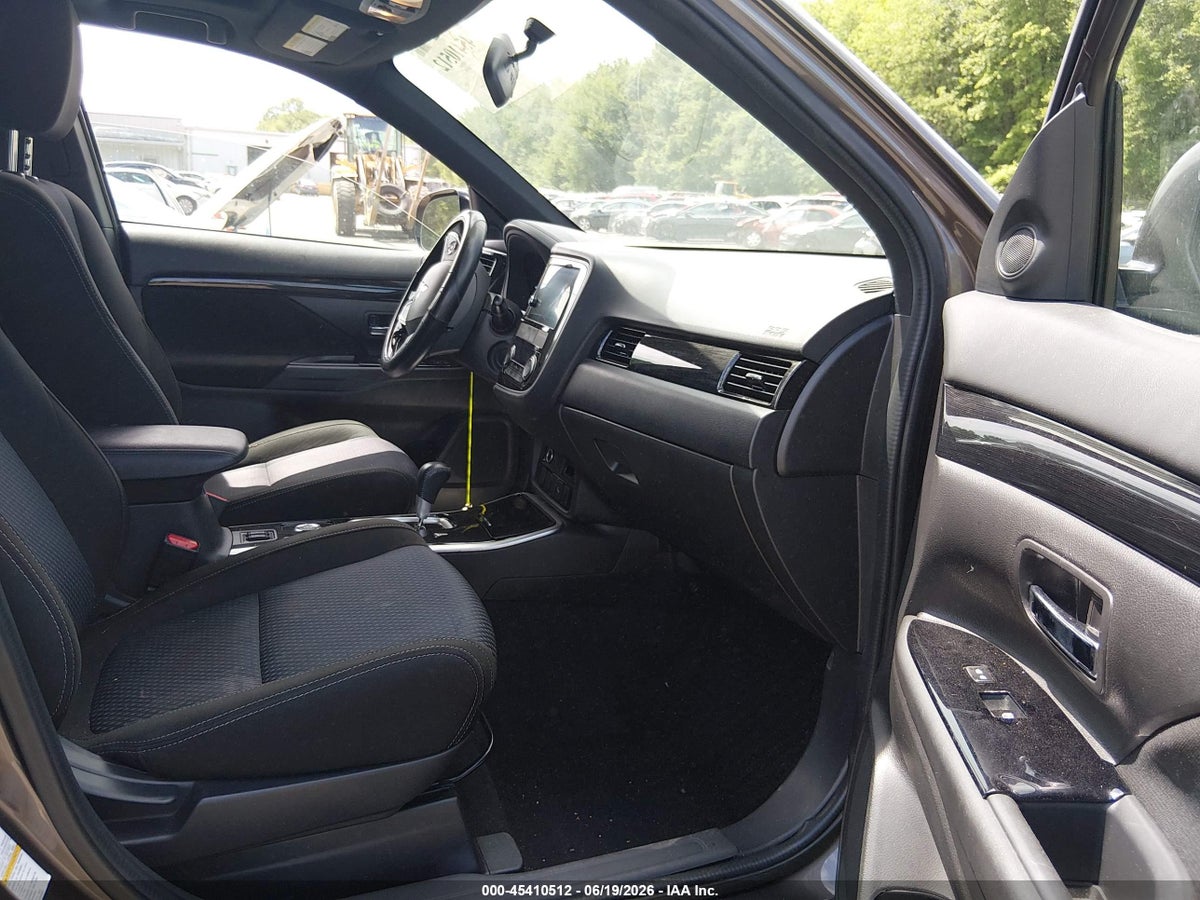 2018 MITSUBISHI OUTLANDER ES/LE/SE/SEL — снимка 5