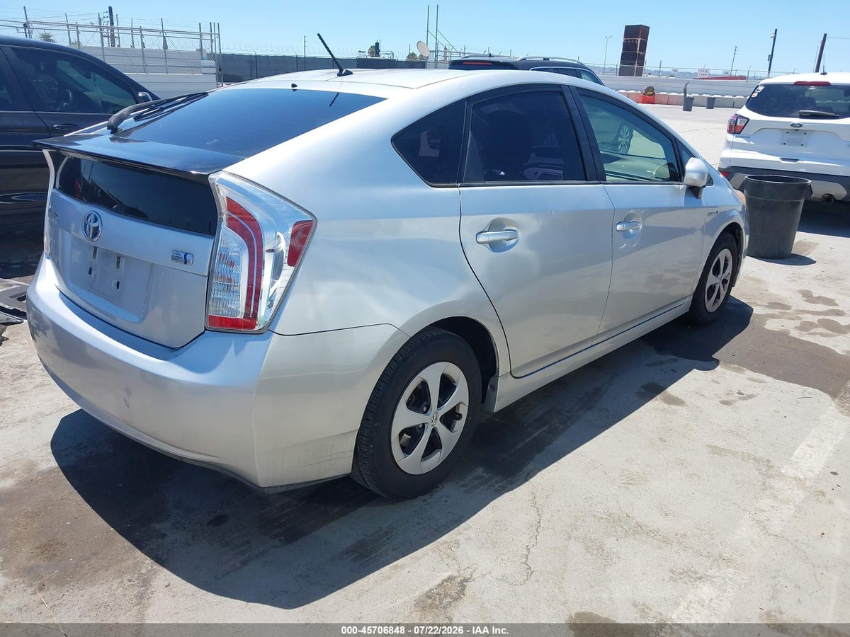 2012 TOYOTA PRIUS TWO — снимка 4