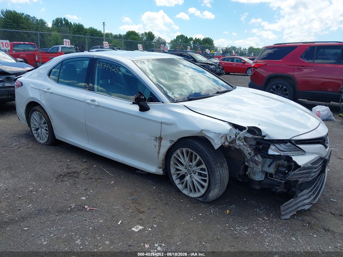 2020 TOYOTA CAMRY XLE AWD